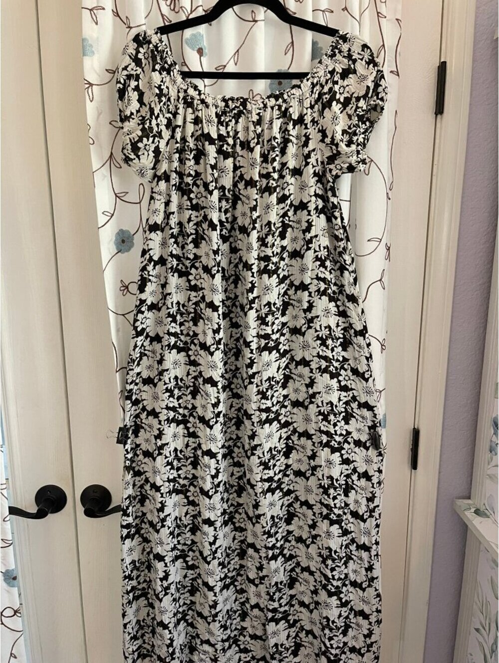 New Without Tags | LOFT | M | Black White Floral Off Shoulder Maxi Dress - Picture 5 of 7